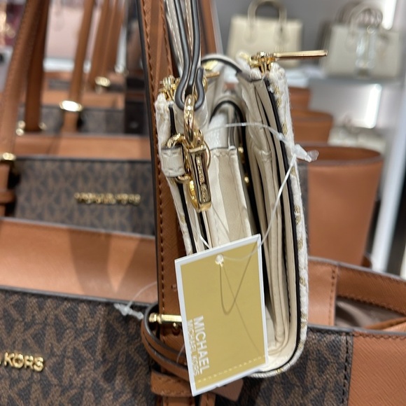 Michael Kors Jet Set Travel Large Double-Zip Wristlet-Wallet-PhoneHolder Pale Gd - Picture 4 of 16